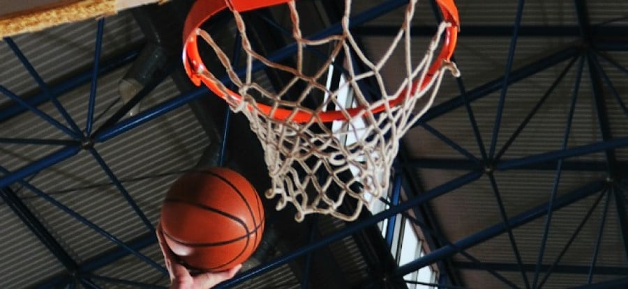 Basketball_Being_Dunked
