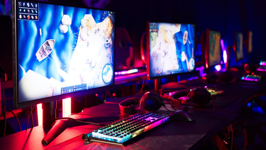 Title Image of Skill, chance or stake? How India reshaped online gaming and esports
