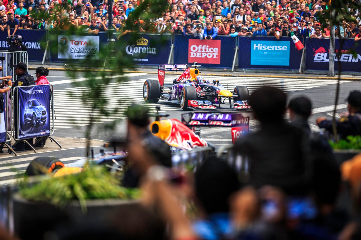 F1 Cars on track
