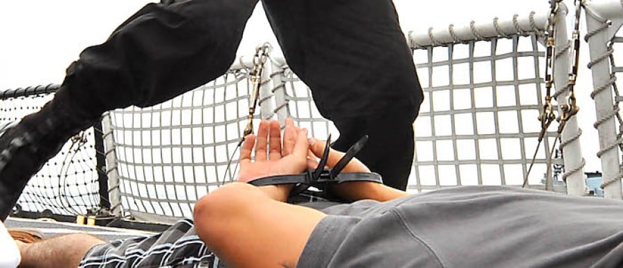 Quick Cuff by Police Quick Cuff by Police