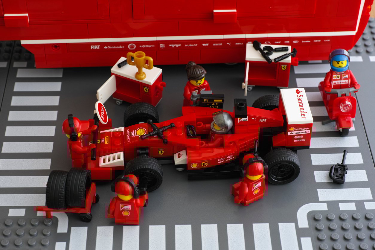 Lego Ferrari Pit Stop