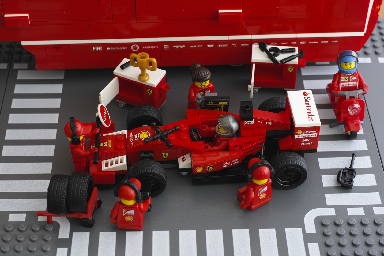 Lego Ferrari Pit Stop