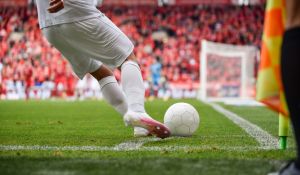 Title Image of Discovery Rights and No‑Poach Effects in Football